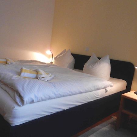 Resi D04 Apartment เพรโรว์ ภายนอก รูปภาพ